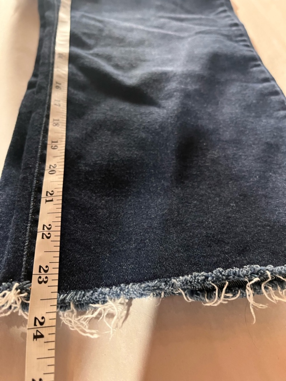 Judy Blue Dark Wash Wide Leg Cropped Jeans 15/32 - Picture 12 of 12